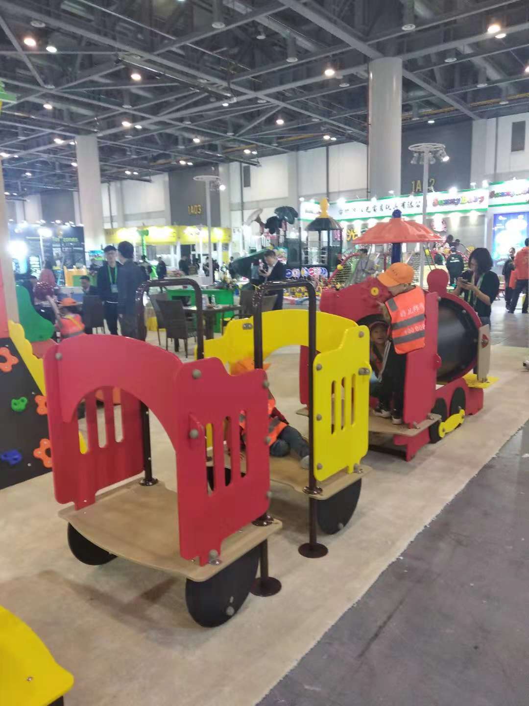 2019ɽ��Ϋ���׽���Ʒ��װ��������3�¼�