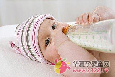 婴幼儿配方奶忌过量