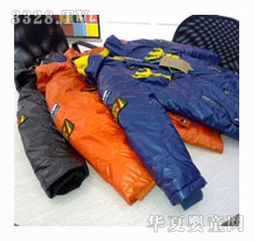 迪索童装秋冬棉服