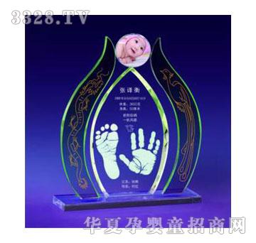 乖宝贝龙凤戏珠