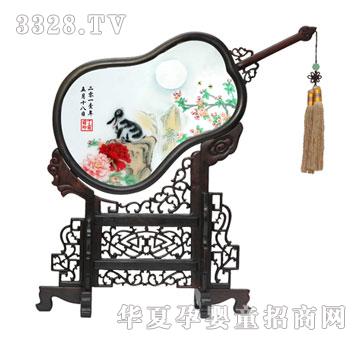 天禧玉兔揽月胎毛绣