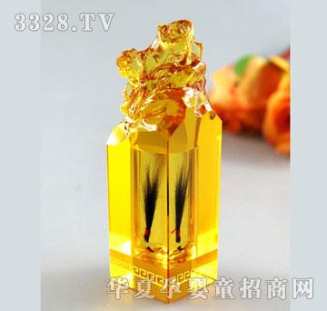 天禧黄色琉璃胎毛章