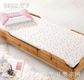 宝利来粉色印花婴儿床上用品