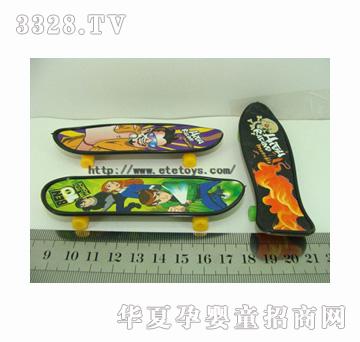 易腾卡通动漫滑板