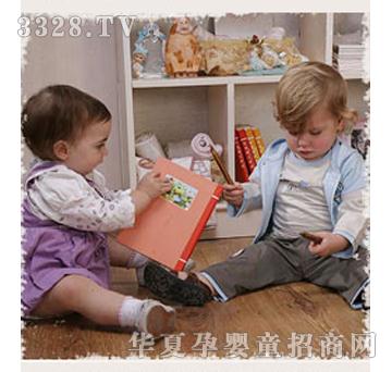 比豆外出服紫背带裙
