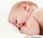 新生儿打嗝的原因