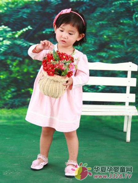 �Ͽ���Ӥͯ����������ӭ2013CBME��Ӥͯչ