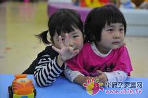 ���Ӥ�׶��ĸ�ʳ����Ҫ����