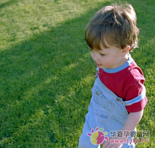 ע��Ӥ���ڵ������ú��Ӹ�����