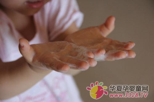 ��ͯ���־�ϴ��Һ����