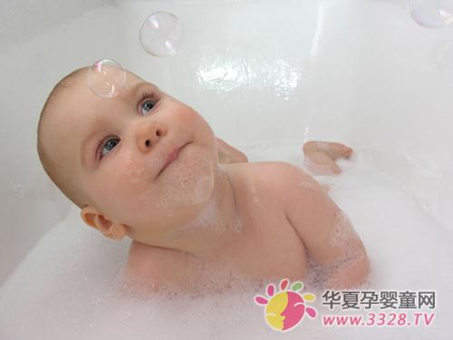 Ӥ���Ķ����ˮ��Ӱ�콡����