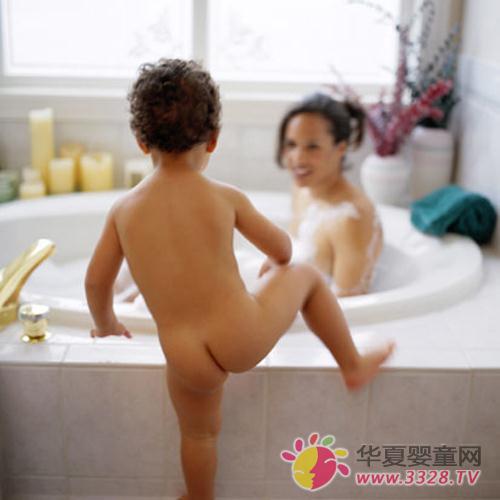 Ӥ����ԡע��ʲô